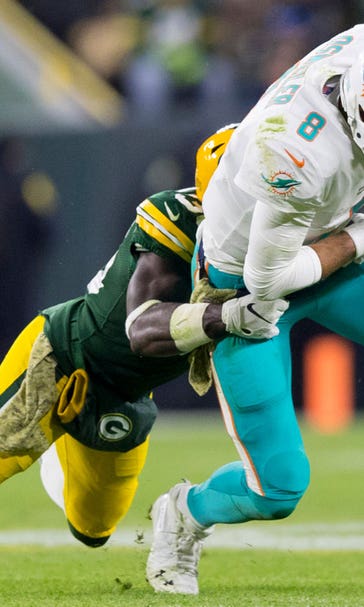Dolphins can't find end zone in loss to Aaron Rodgers, Packers at Lambeau Field